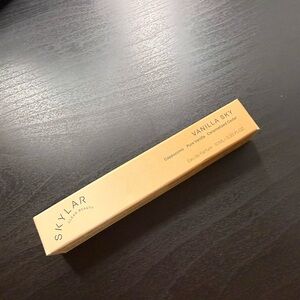 Brand new Travel Skylar Vanilla Sky Rollerball Perfume